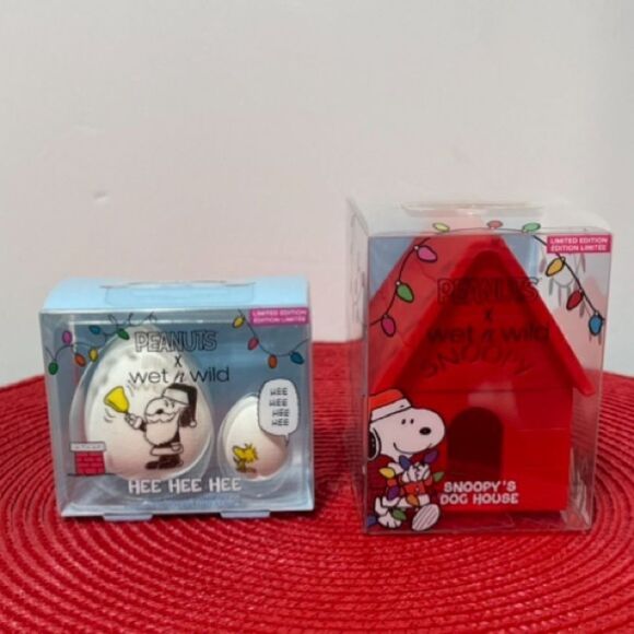 Wet n Wild Peanuts Snoopy Dog House and Set of 2 Sponges NWT - Picture 2 of 9